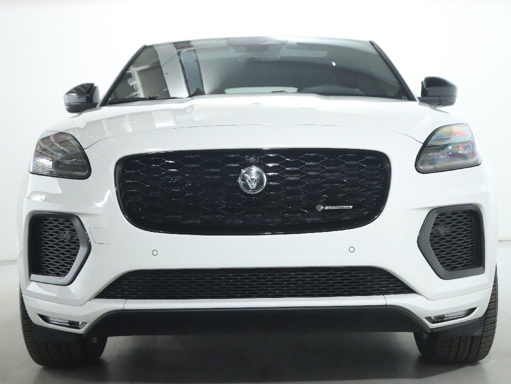 Certified 2024 Jaguar E-PACE R-Dynamic SE image 13
