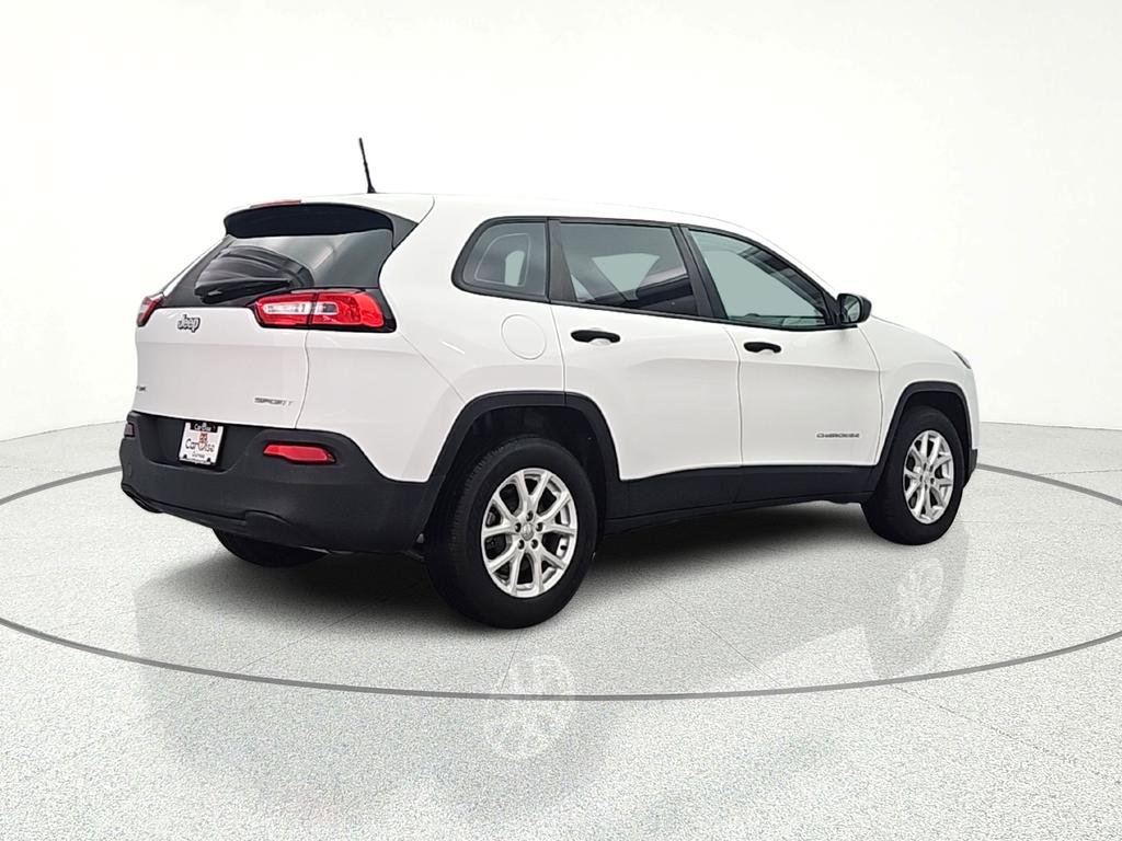 Used 2017 Jeep Cherokee Sport image 9
