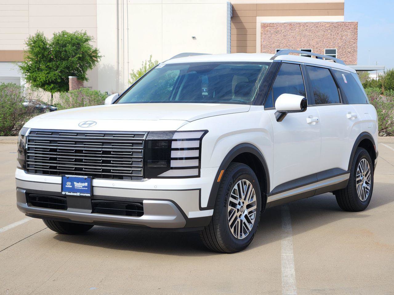 New 2026 Hyundai Palisade SEL FWD image 2