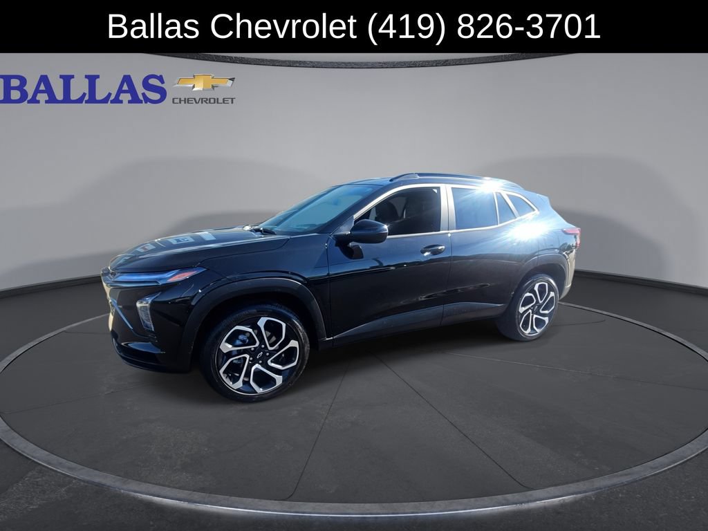 Used 2025 Chevrolet Trax RS w/ Sunroof Package FWD image 4