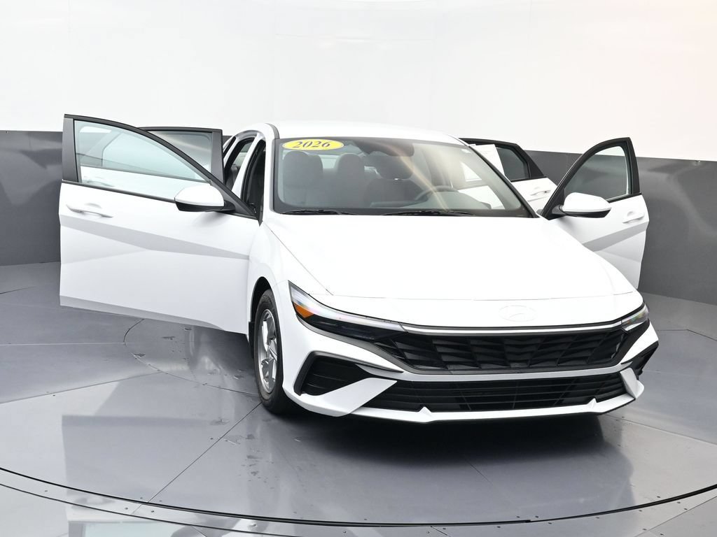 Certified 2026 Hyundai Elantra SE FWD image 30