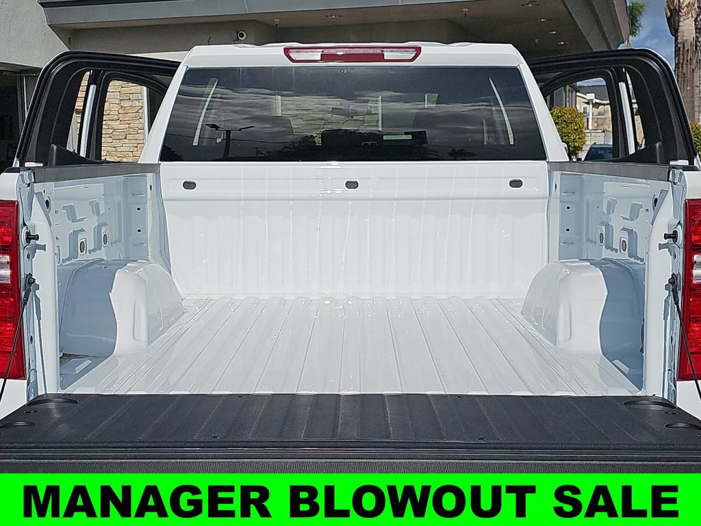 New 2026 Chevrolet Silverado 1500 Custom Trail Boss w/ Turbomax Blackout Package AWD/4WD image 12