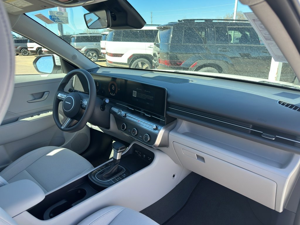 New 2026 Hyundai Kona SE image 28