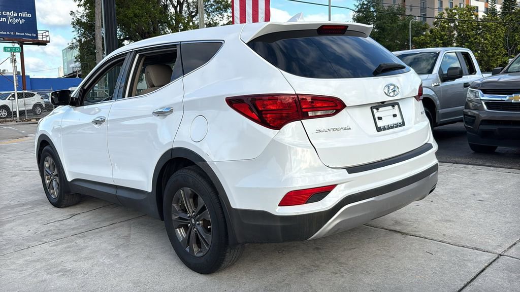 Used 2017 Hyundai Santa Fe Sport FWD image 11
