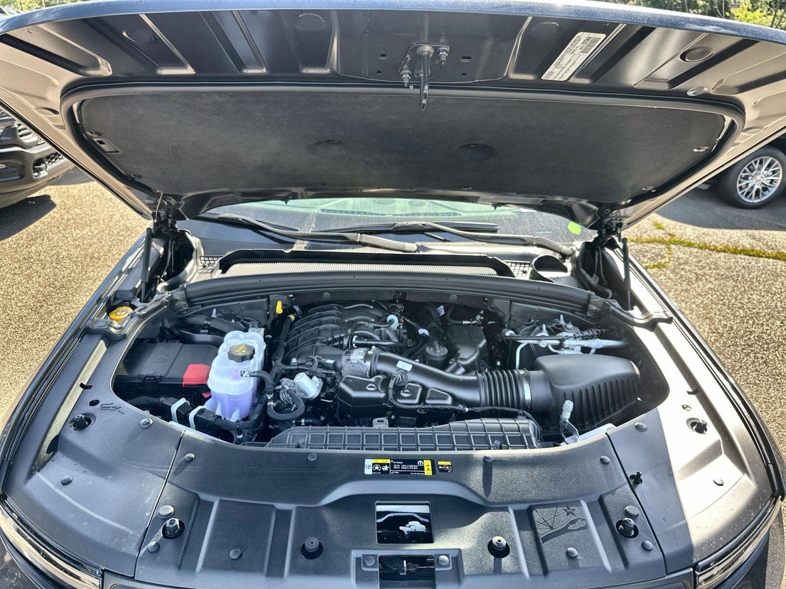 New 2025 Jeep Grand Cherokee Limited w/ Luxury Tech Group II image 28