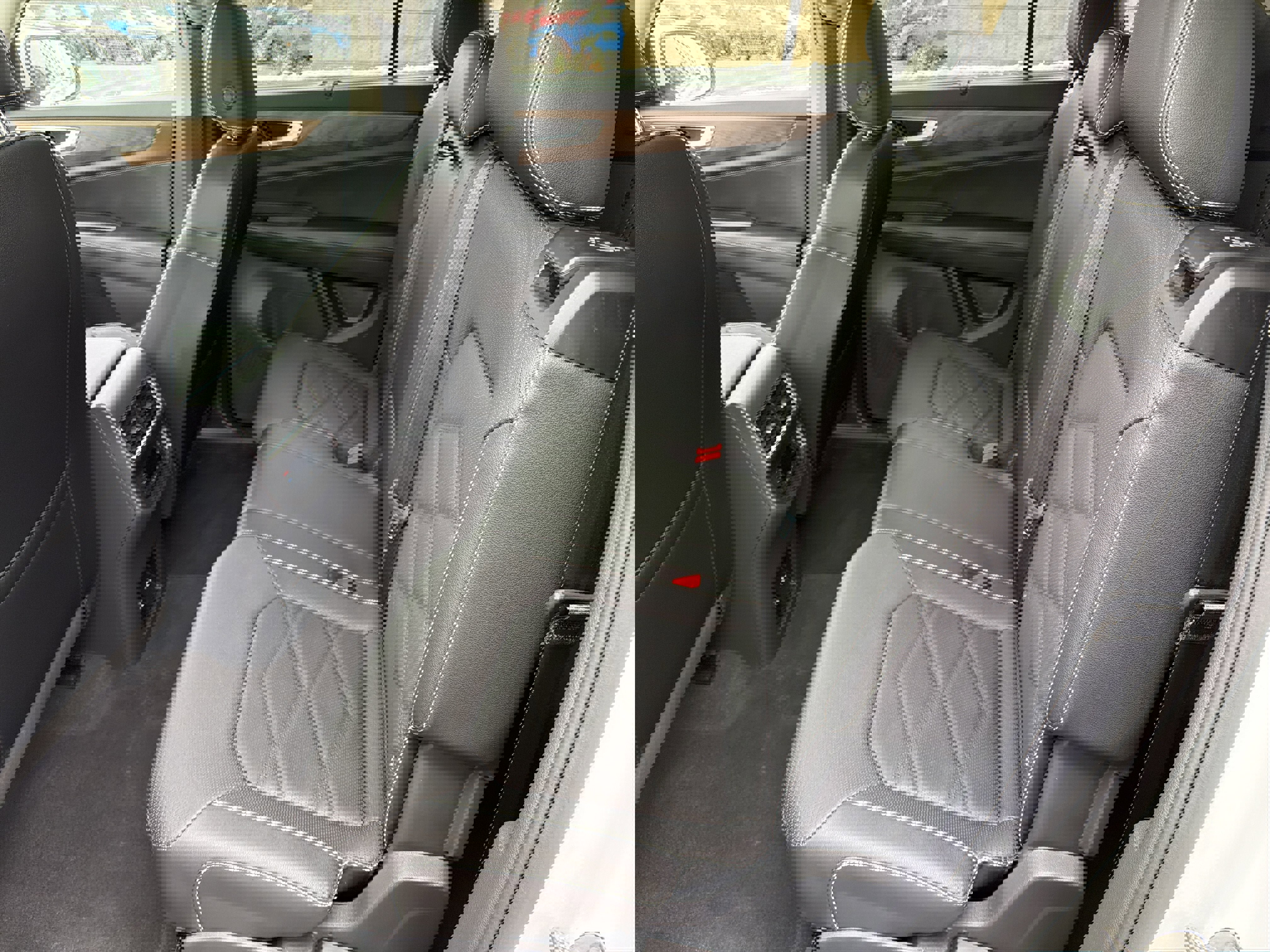 Used 2025 Volkswagen Atlas SE w/ Panoramic Sunroof Package image 24