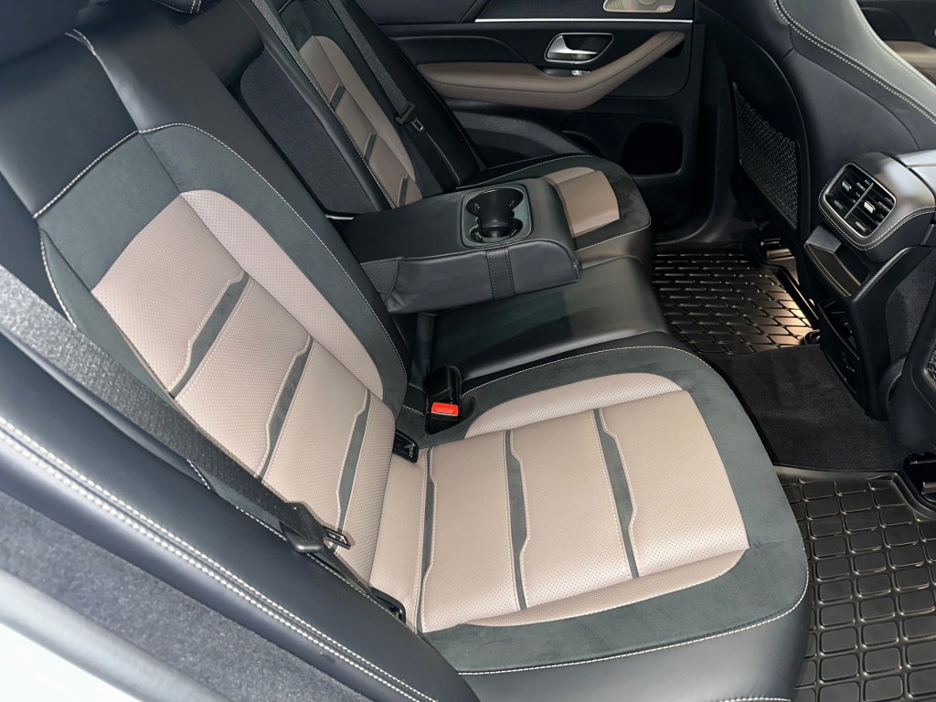 Used 2023 Mercedes-Benz GLE 53 AMG 4MATIC Coupe image 32