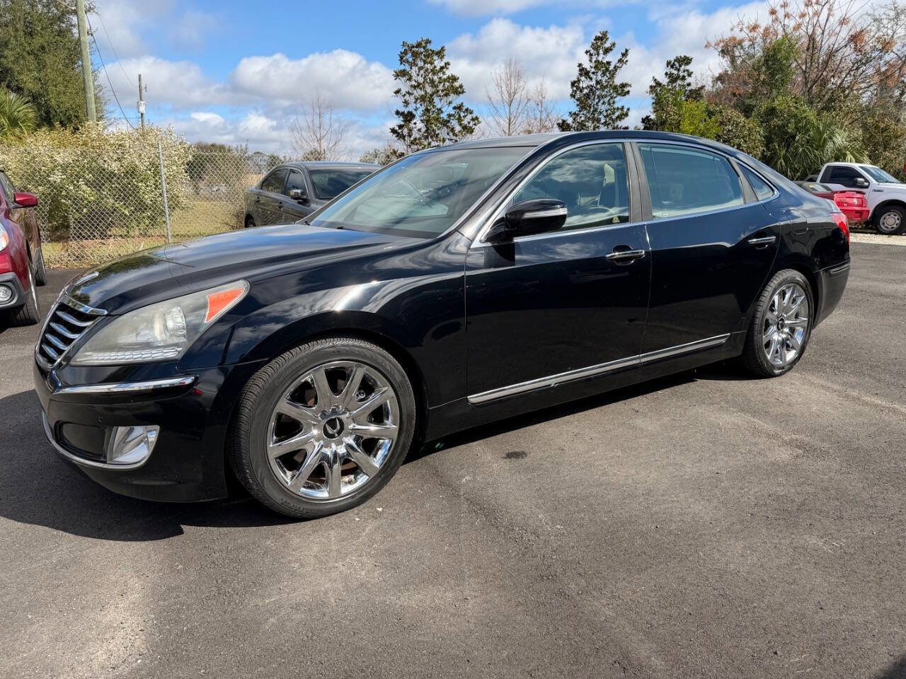 Used 2011 Hyundai Equus Signature RWD image 4