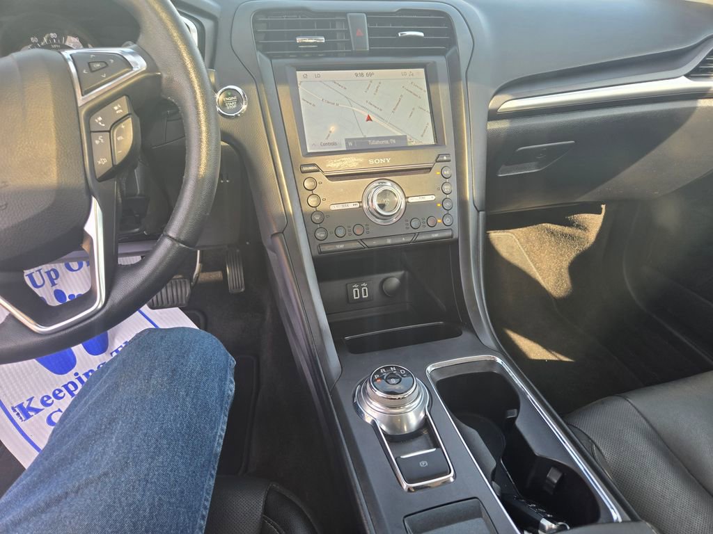 Used 2020 Ford Fusion Titanium FWD image 8