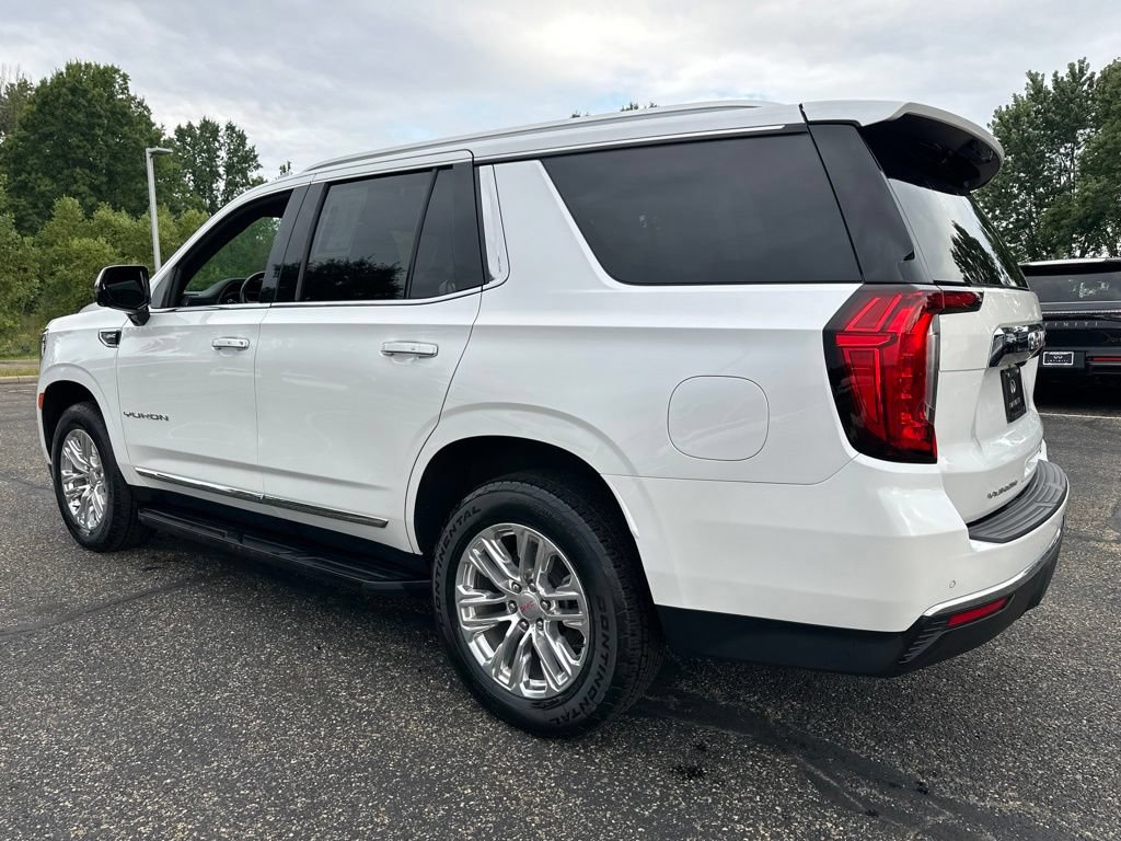 Used 2023 GMC Yukon SLT w/ SLT Premium Package AWD/4WD image 11