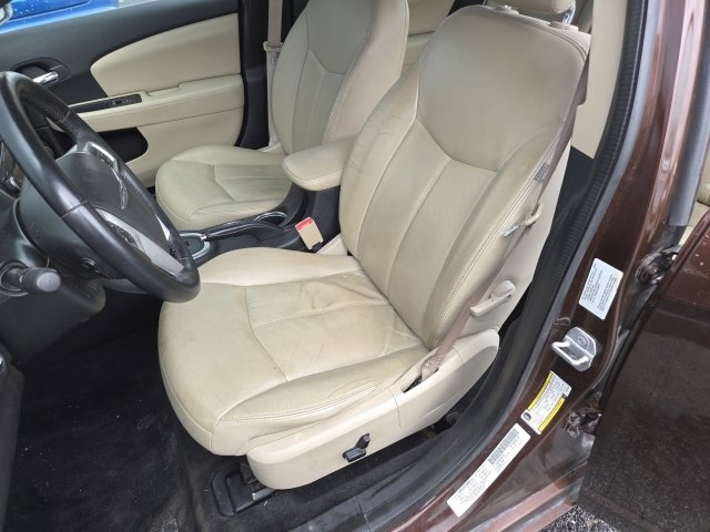 Used 2013 Chrysler 200 Limited image 14