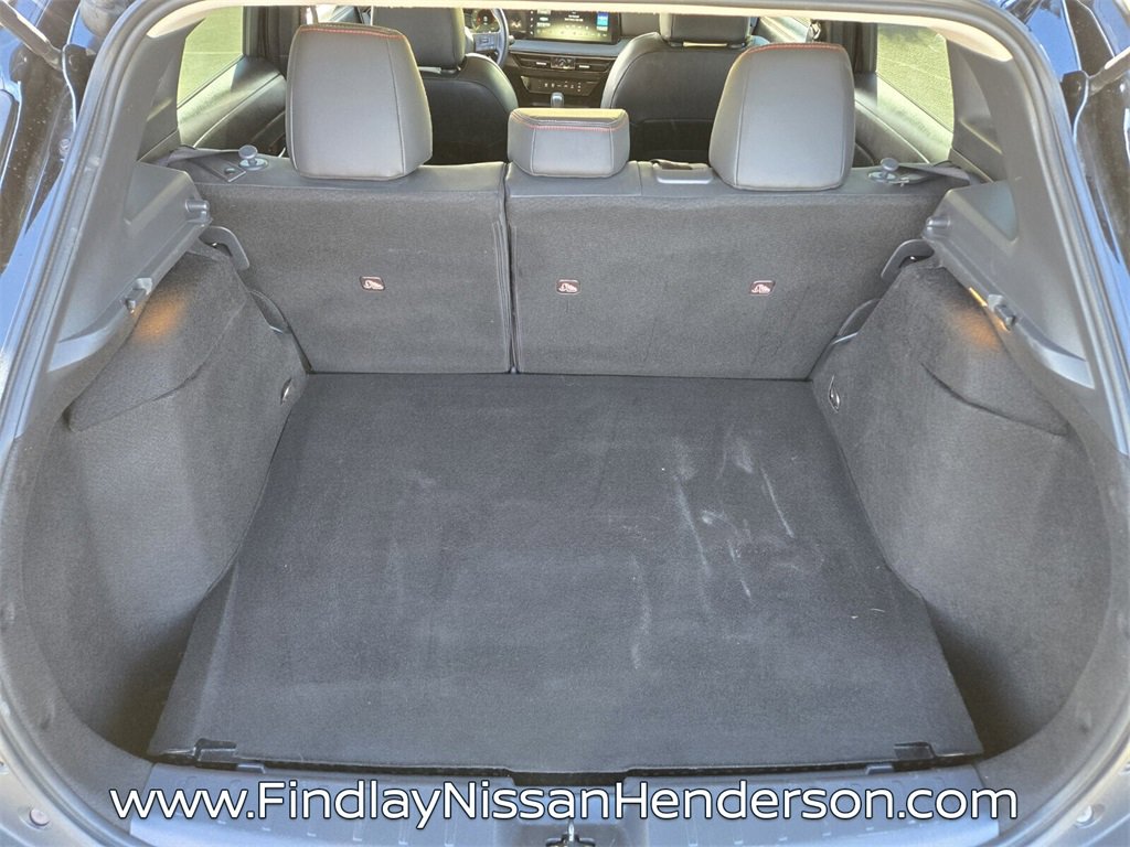 Used 2025 Nissan Kicks SR image 14