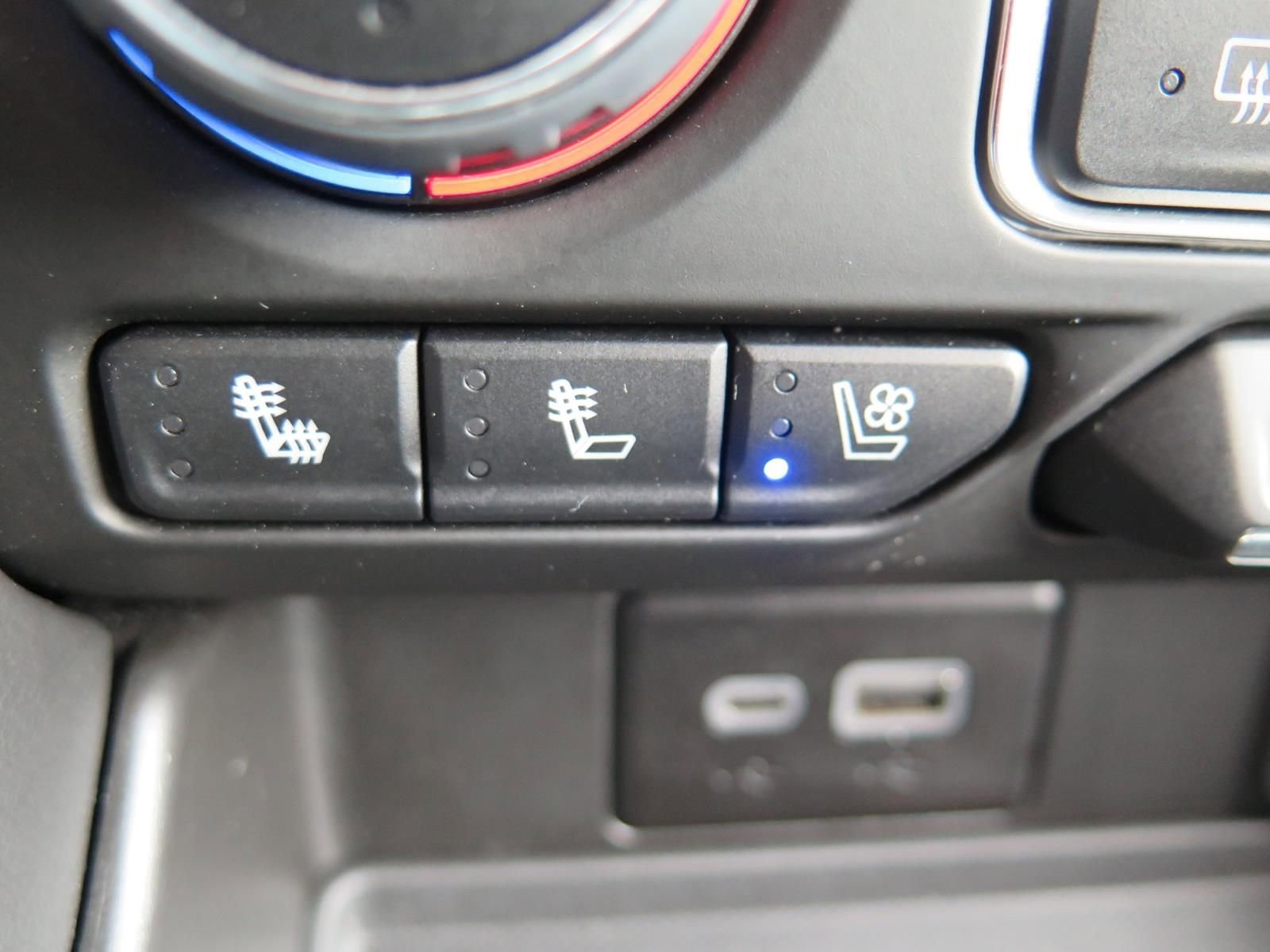 Used 2023 Chevrolet Tahoe High Country image 17