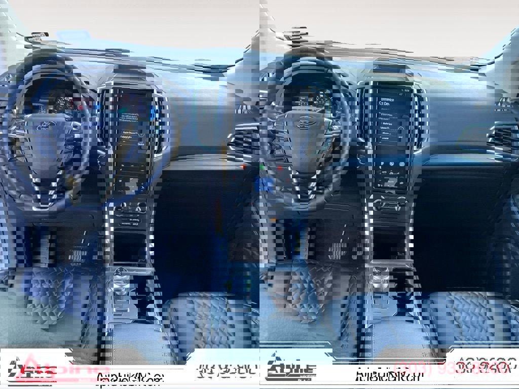 Used 2024 Ford Edge Titanium image 10