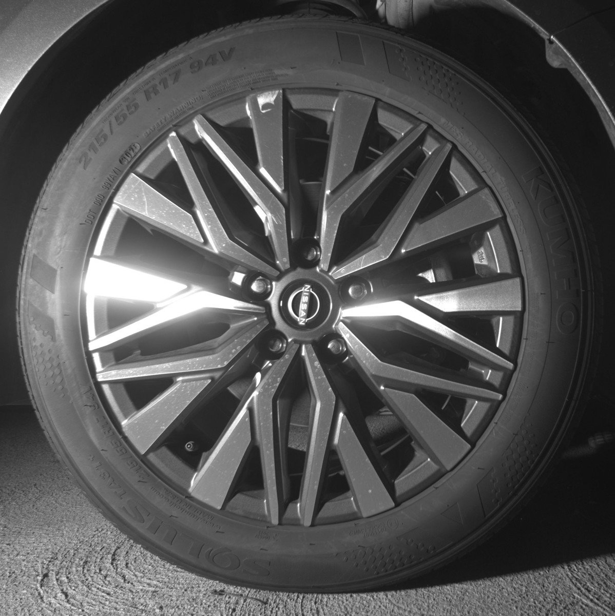 Used 2025 Nissan Altima 2.5 SV image 13