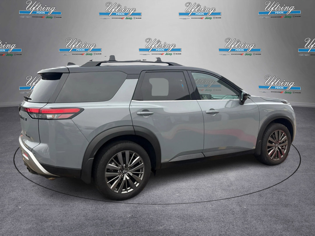 Used 2022 Nissan Pathfinder SL w/ SL Premium Package image 3