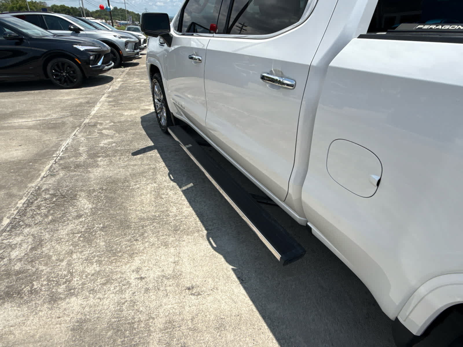 Used 2024 GMC Sierra 1500 Denali w/ Denali Reserve Package AWD/4WD image 8