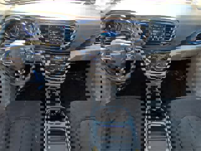 Used 2020 Chrysler Pacifica Touring image 15