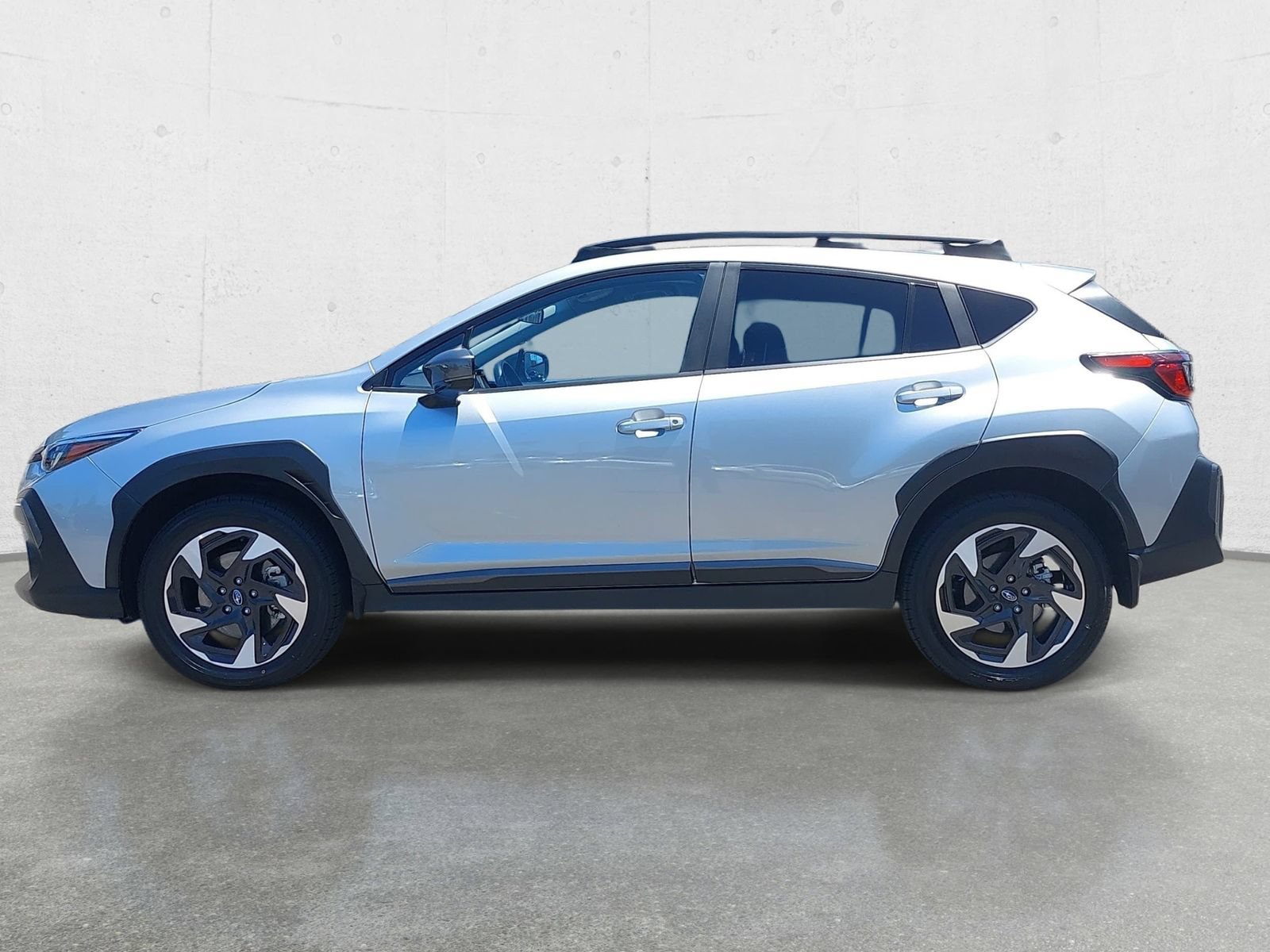 Used 2024 Subaru Crosstrek 2.5i Limited AWD/4WD image 8