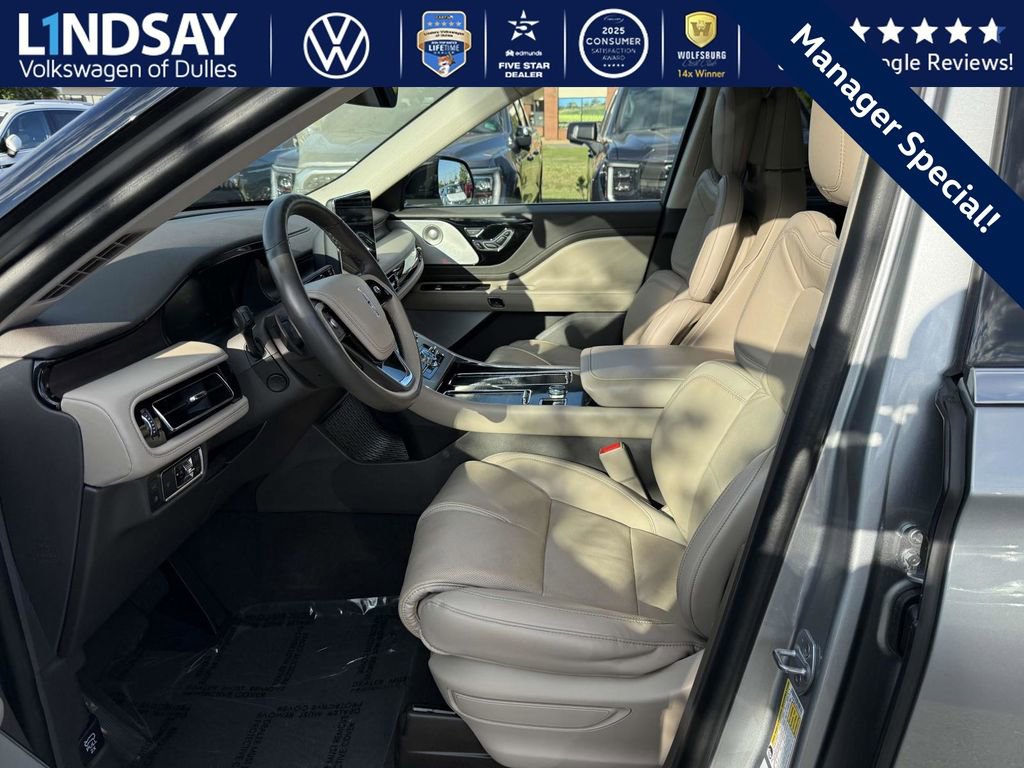 Used 2023 Lincoln Aviator Grand Touring w/ Equipment Group 301A image 10