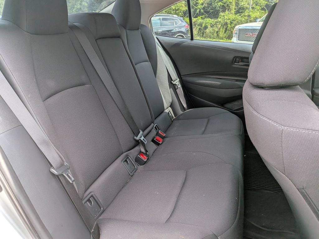 Used 2024 Toyota Corolla LE w/ LE Convenience Package FWD image 25