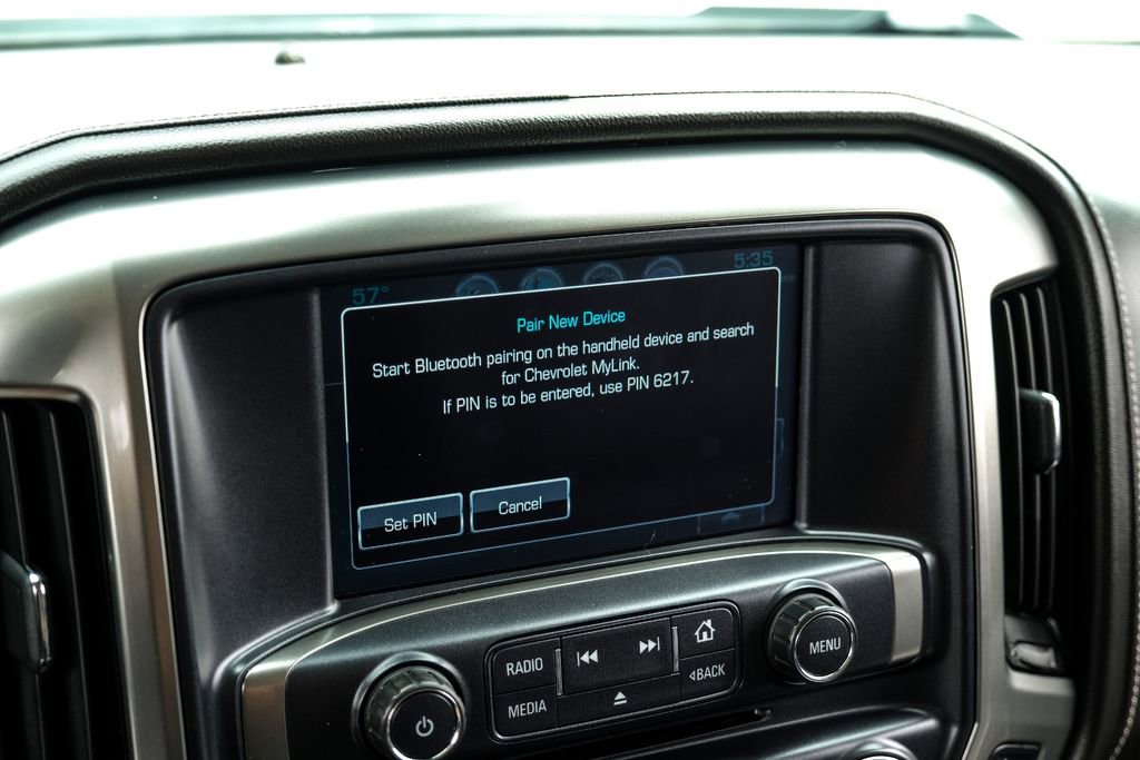 Used 2018 Chevrolet Silverado 1500 LTZ Z71 w/ LTZ Plus Package AWD/4WD image 28