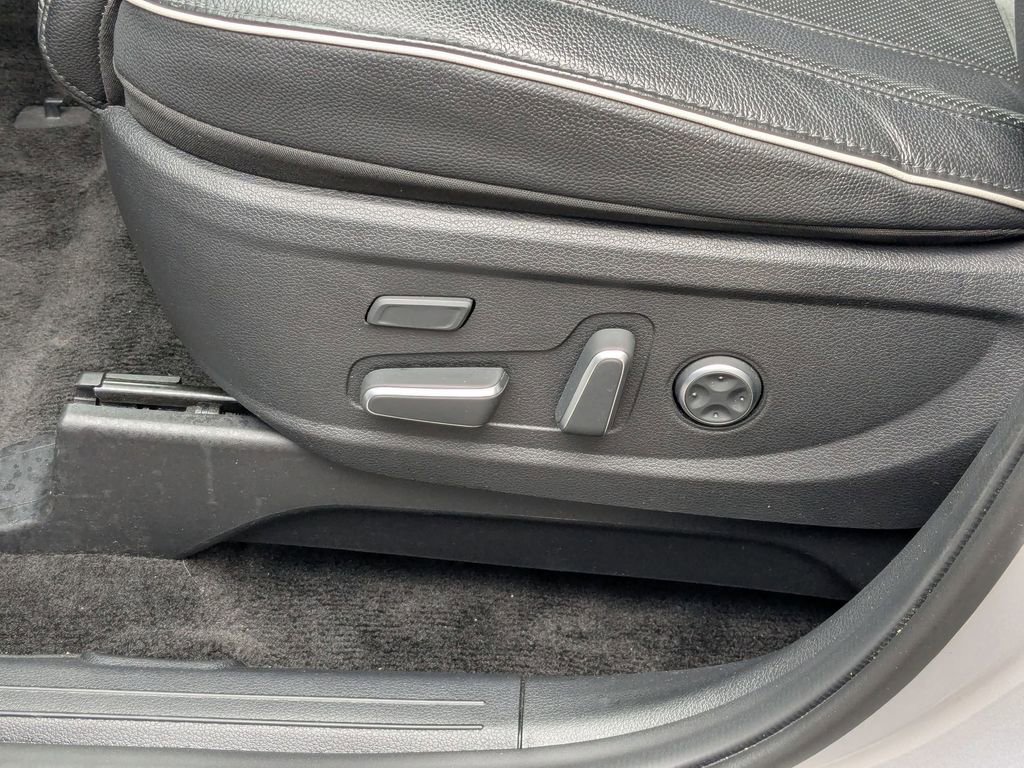 Used 2025 Hyundai Palisade Limited image 14