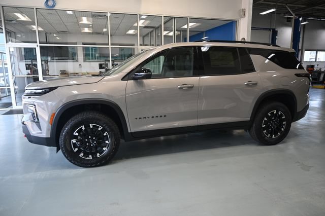 New 2026 Chevrolet Traverse Z71 w/ Enhanced Driving Package AWD/4WD image 7