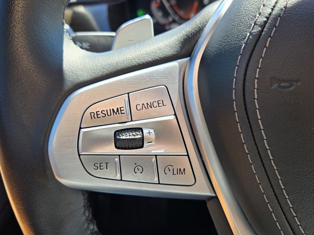 Used 2022 BMW 740i xDrive w/ Premium Package image 24