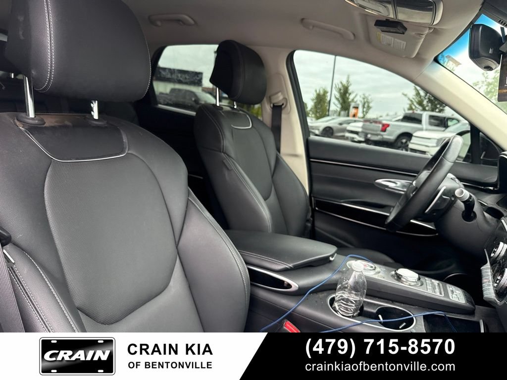 Used 2022 Genesis GV70 2.5T w/ Cargo Package AWD/4WD image 9