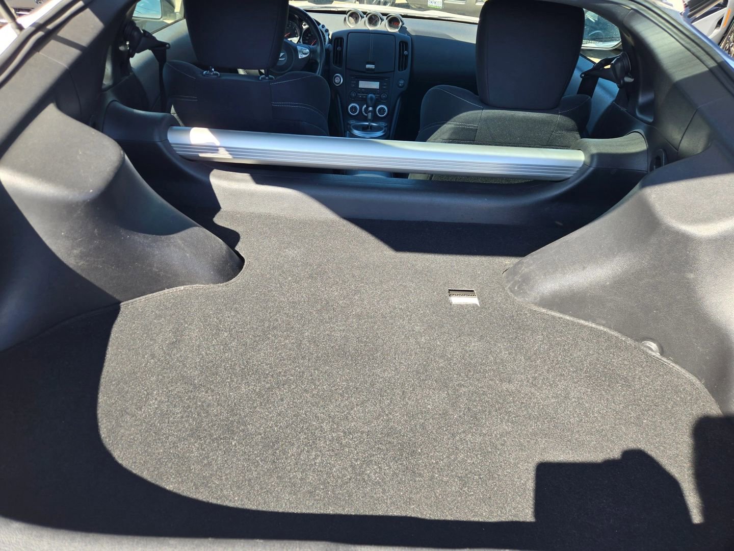 Used 2016 Nissan 370Z Coupe image 12