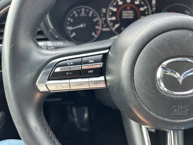 Used 2020 MAZDA MAZDA3 Hatchback w/ Preferred Package image 12