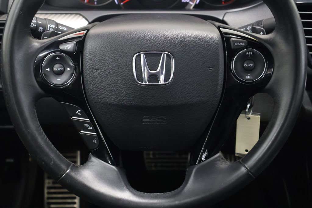 Used 2016 Honda Accord Sport image 17