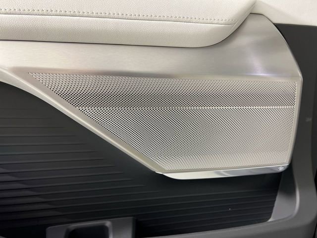 Used 2026 Cadillac Vistiq Sport image 25