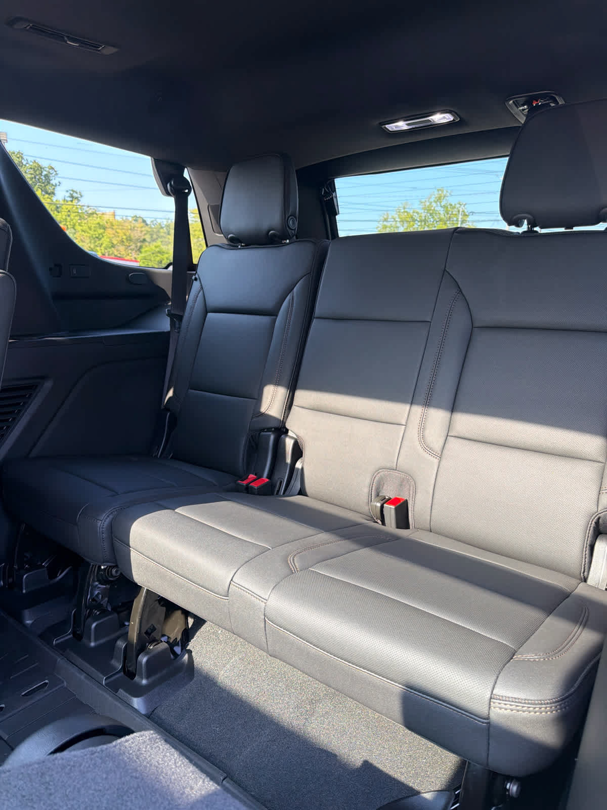 New 2026 Chevrolet Tahoe High Country AWD/4WD image 9