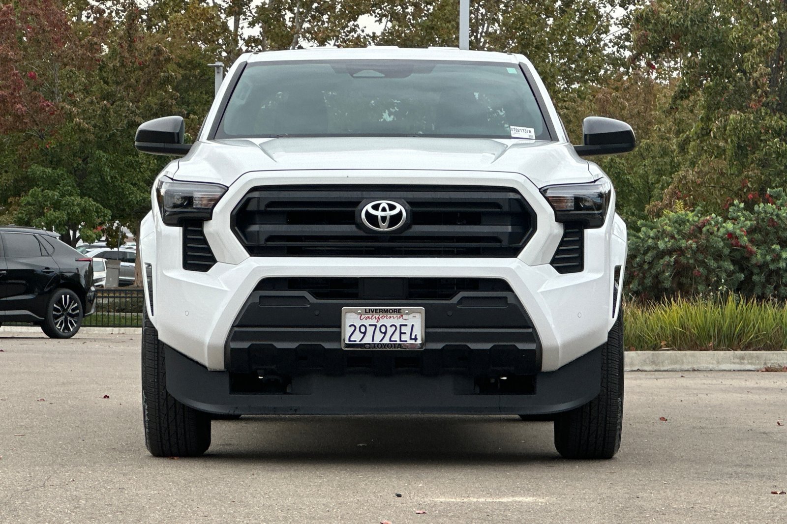 Certified 2025 Toyota Tacoma SR w/ SR Upgrade Package RWD image 9