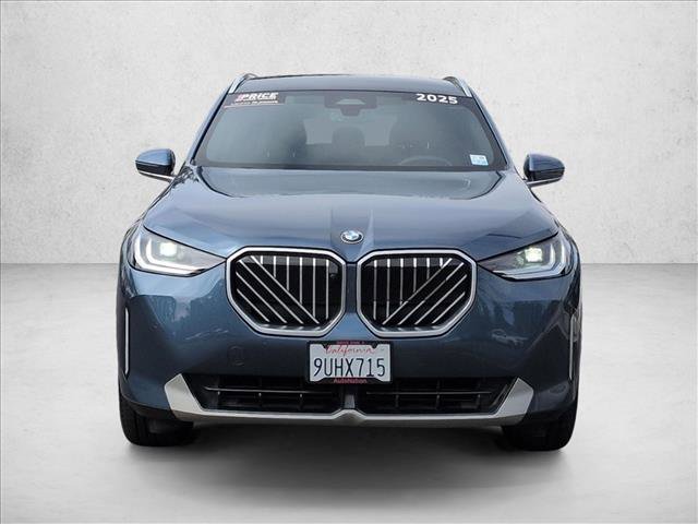 Used 2025 BMW X3 xDrive30i w/ Premium Package image 2