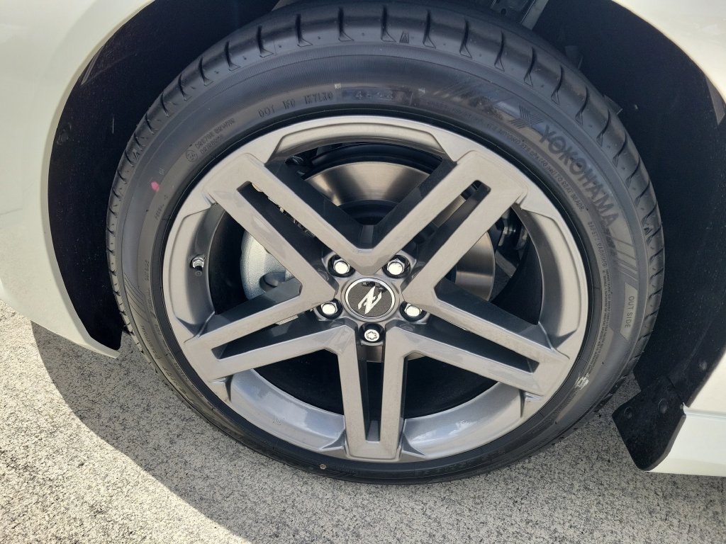 New 2026 Nissan Z Sport w/ Floor Mat Package RWD image 4