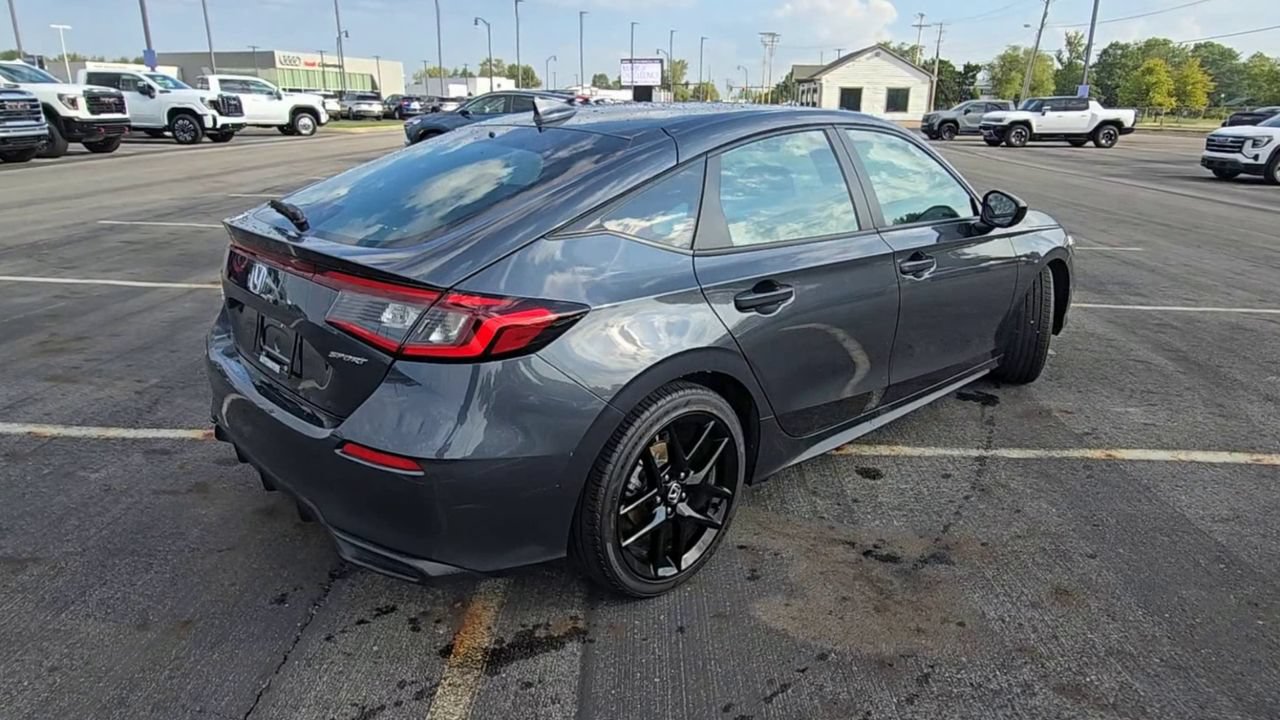 Used 2025 Honda Civic Sport image 9
