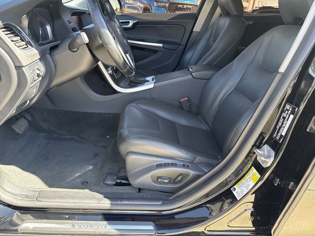 Used 2015 Volvo S60 T5 Platinum image 18