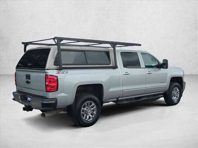 Used 2019 Chevrolet Silverado 2500 LT w/ LT Convenience Package AWD/4WD image 5
