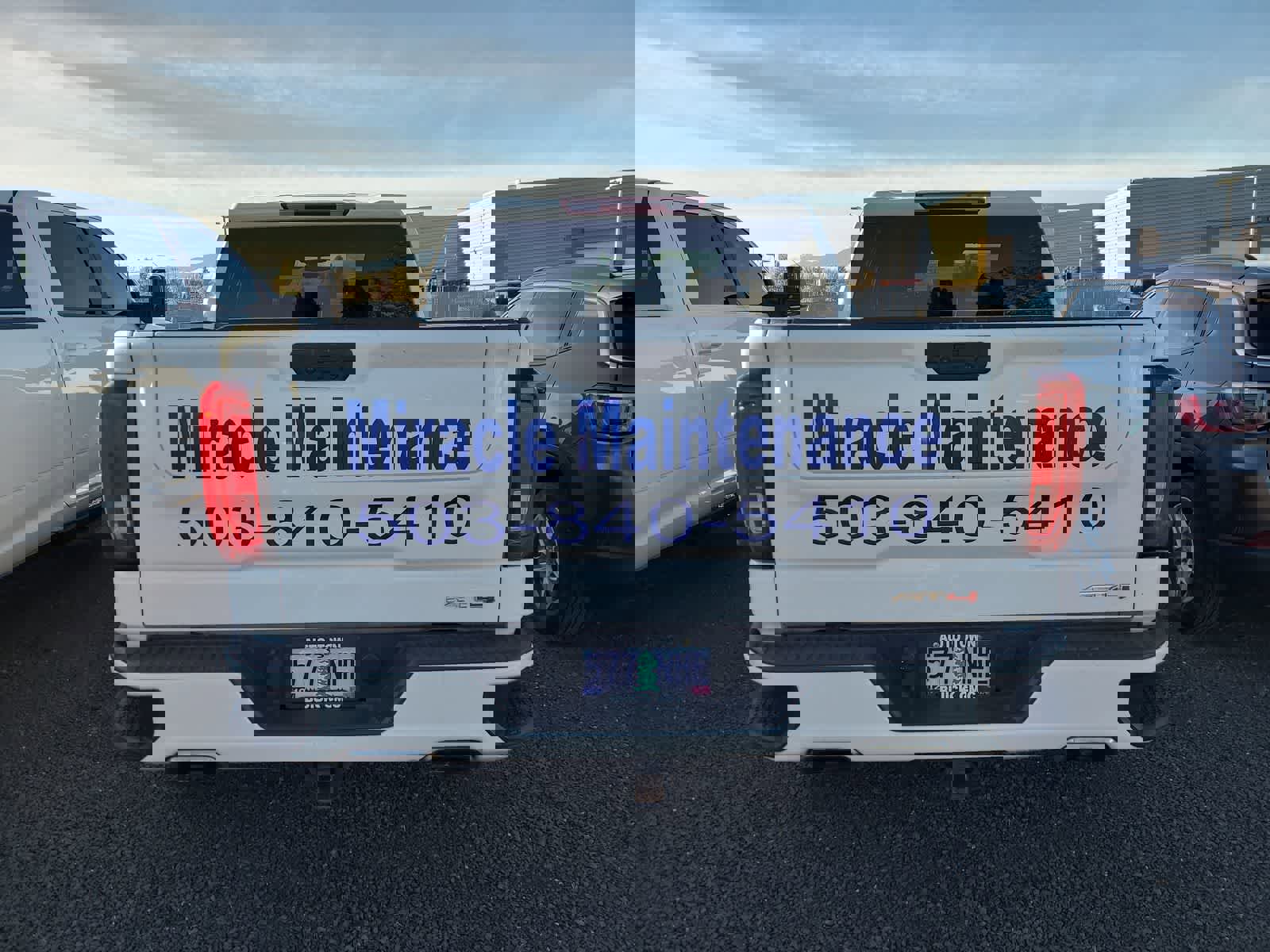 Used 2021 GMC Sierra 1500 AT4 image 4