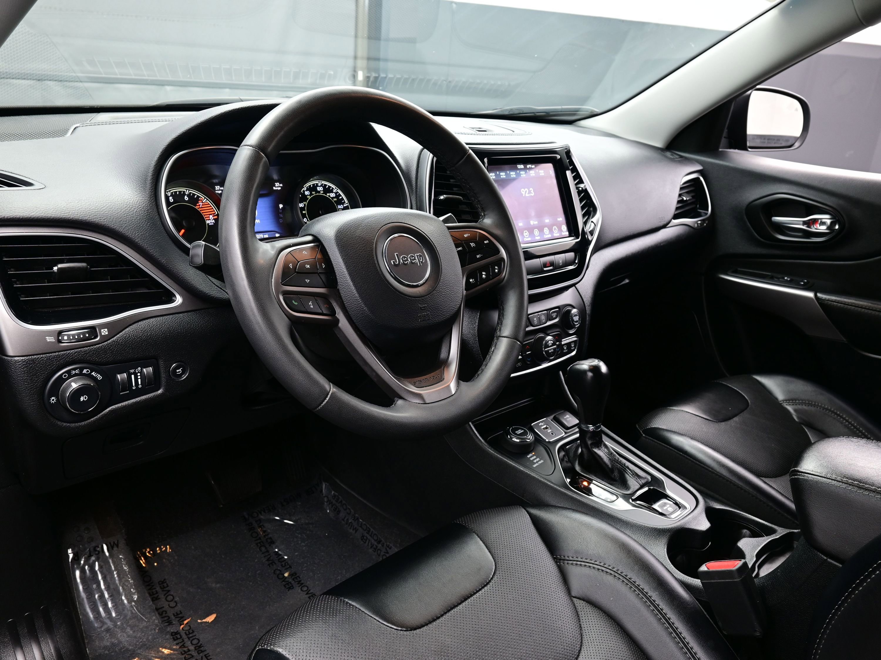 Used 2022 Jeep Cherokee Limited image 14