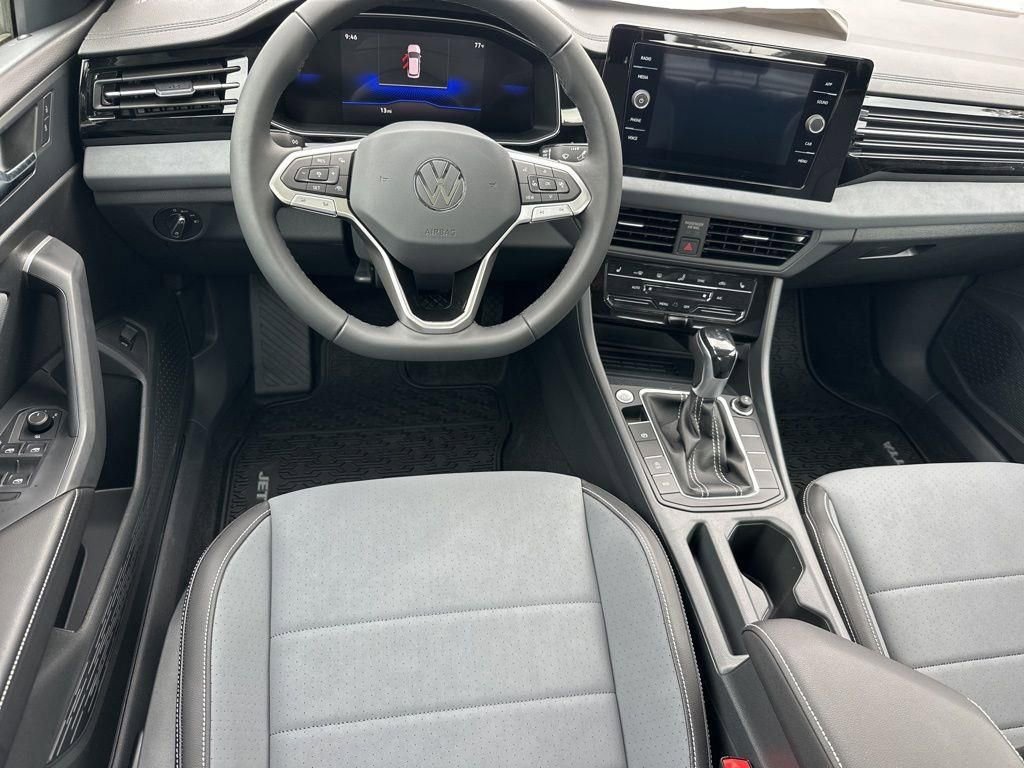 New 2026 Volkswagen Jetta SE FWD image 8