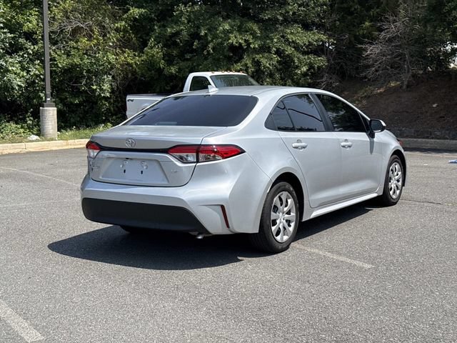Certified 2025 Toyota Corolla LE FWD image 2