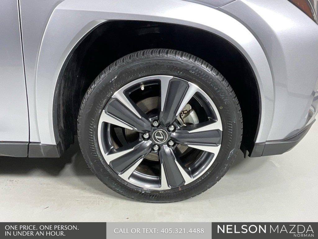 Used 2023 Lexus UX 250h FWD w/ Accessory Package (Z2) image 10