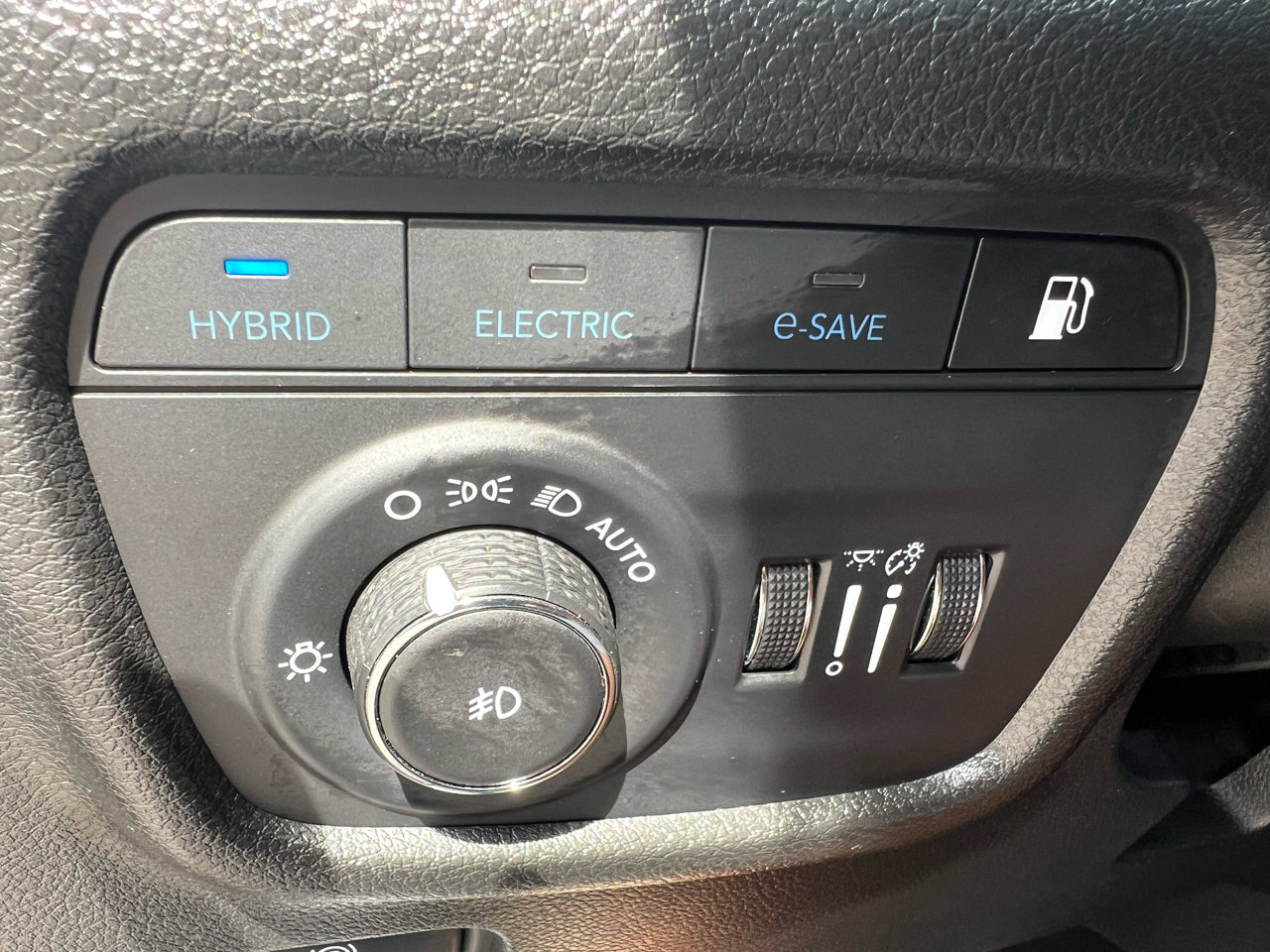 Used 2024 Jeep Grand Cherokee Limited 4xe image 20