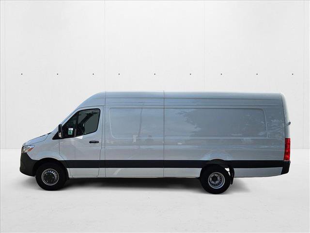 New 2025 Mercedes-Benz Sprinter 4500 image 8