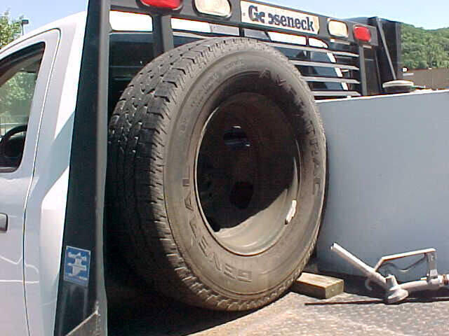 Used 2012 RAM 3500 ST w/ Ambulance Prep Group image 9