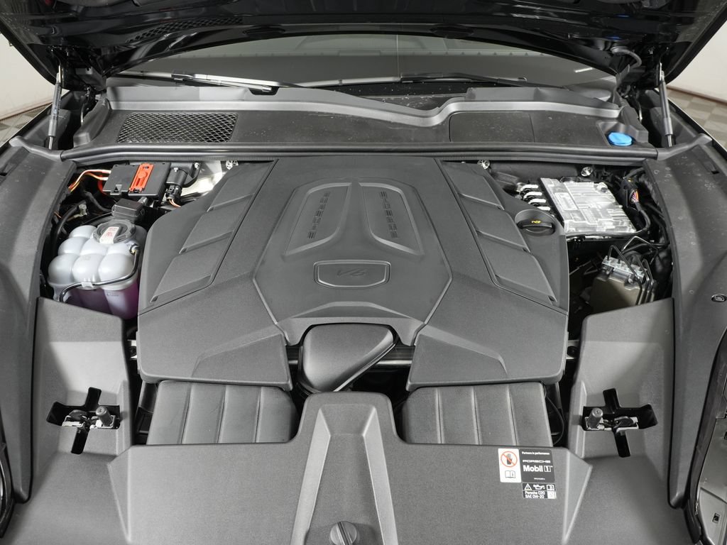 New 2026 Porsche Cayenne Coupe AWD/4WD image 41